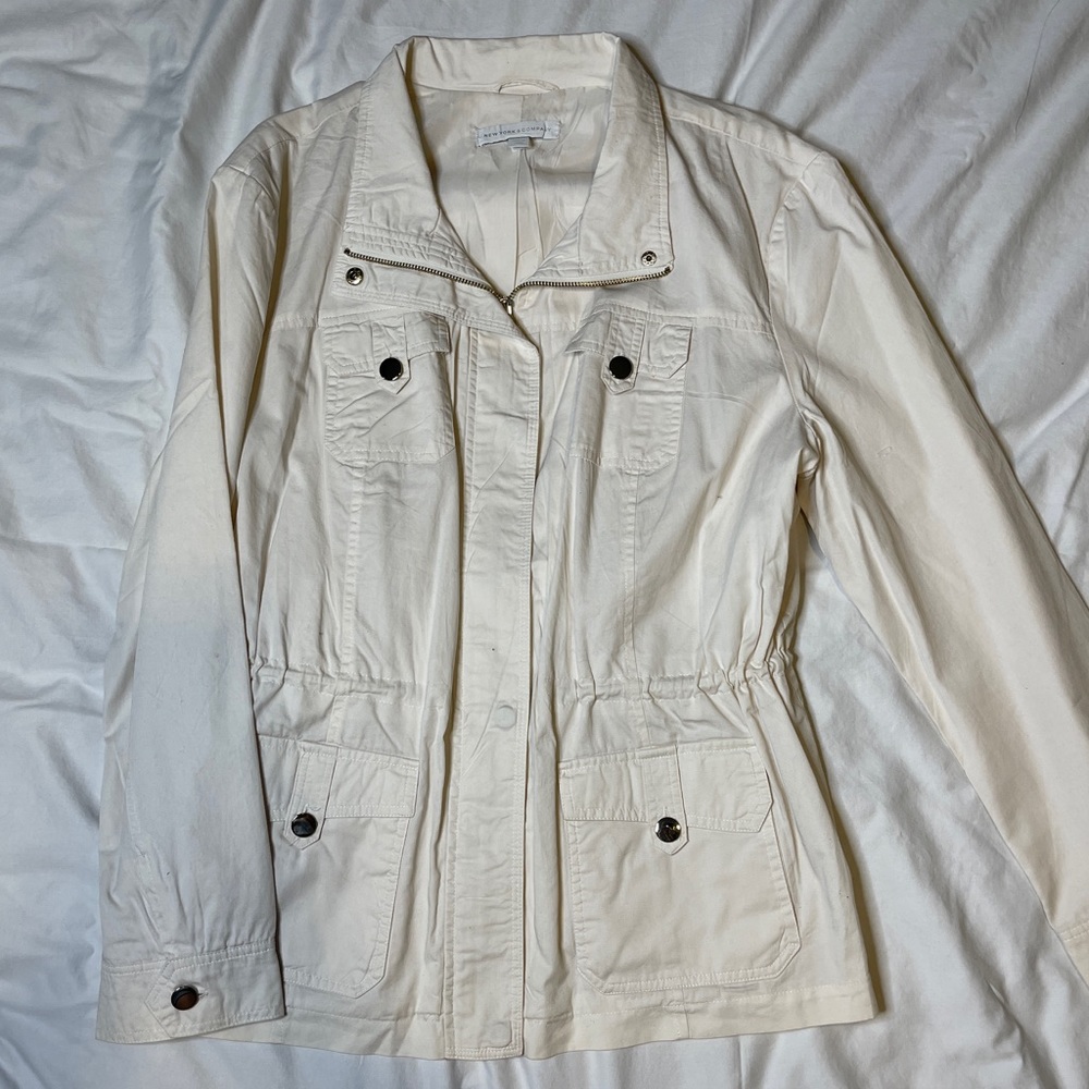New York and Co. Large Sweater